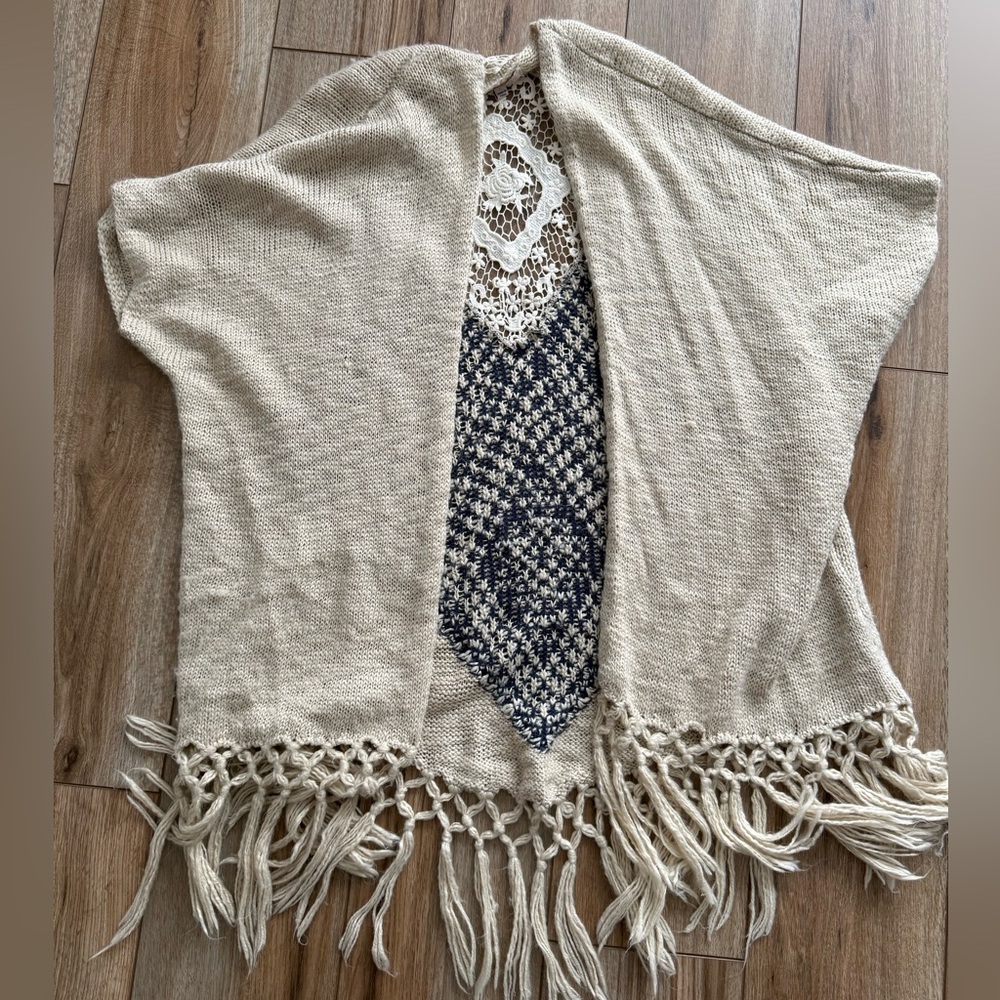 Tan/navy shawl/sweater, lace cutout on back
